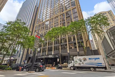 233 E Erie Street #2203, Chicago, IL 60611 - Photo 17