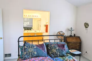 2927 Falling Waters Ln, Lindenhurst, IL 60046 - Photo 17