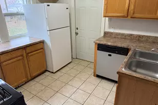 2120 S 6th St, Rockford, IL 61104 - Photo 7