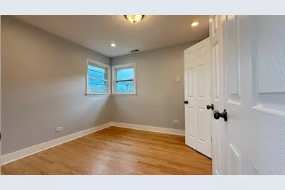 1345 N Latrobe Avenue, Chicago, IL 60651 - Photo 31