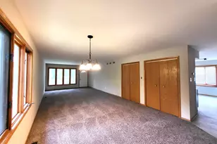 318 Campbell Ave, Calumet City, IL 60409 - Photo 11