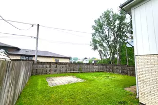 318 Campbell Ave, Calumet City, IL 60409 - Photo 33