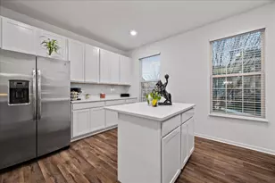 706 Springside Ct, Oswego, IL 60543 - Photo 5