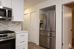 4937 N Sayre Ave, Chicago, IL 60656 - Photo 17