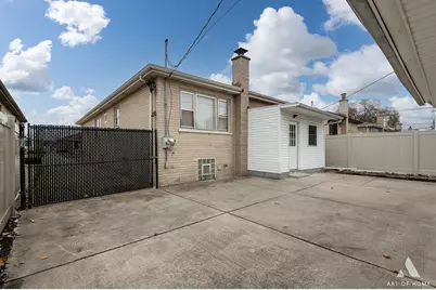 4937 N Sayre Avenue, Chicago, IL 60656 - Photo 45