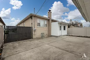 4937 N Sayre Ave, Chicago, IL 60656 - Photo 45