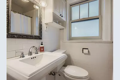 5704 N Artesian Avenue #3N, Chicago, IL 60659 - Photo 13