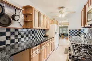 5704 N Artesian Ave, Chicago, IL 60659 - Photo 11