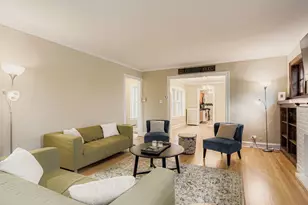 5704 N Artesian Ave, Chicago, IL 60659 - Photo 5