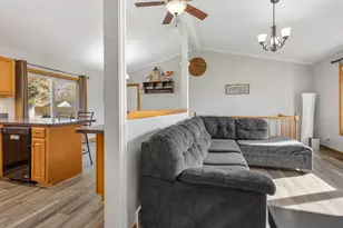 93 W Benson Ave, Cortland, IL 60112 - Photo 5