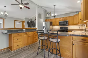 93 W Benson Ave, Cortland, IL 60112 - Photo 9