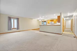 703 Kingwood Dr, El Paso, IL 61738 - Photo 3