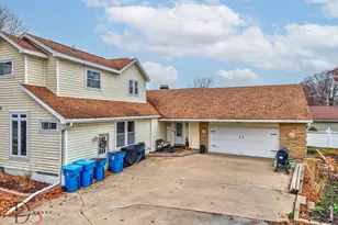 204 N Woodland Ave, Oglesby, IL 61348 - Photo 3