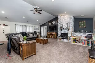 204 N Woodland Ave, Oglesby, IL 61348 - Photo 5