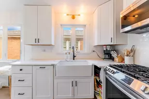 5105 S Mobile Ave, Chicago, IL 60638 - Photo 9