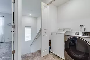 574 Spring Leaf Dr, Joliet, IL 60431 - Photo 29