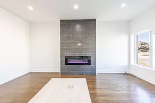 6119 W 55th St, Chicago, IL 60638 - Photo 9