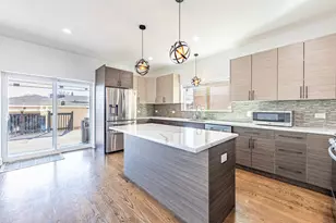 6119 W 55th St, Chicago, IL 60638 - Photo 11