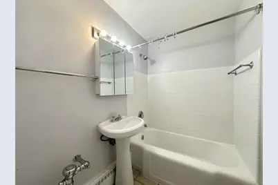 1040 W Hollywood Avenue #520, Chicago, IL 60660 - Photo 17