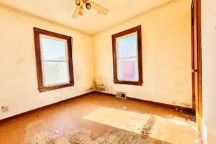 303 E 1st St, Cedar Point, IL 61316 - Photo 9