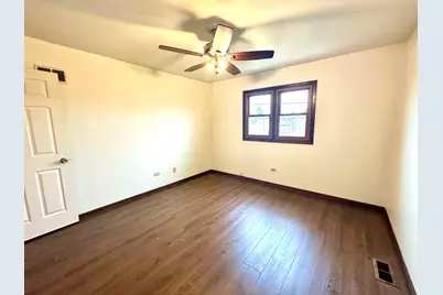 [Address not provided], Calumet City, IL 60409 - Photo 7