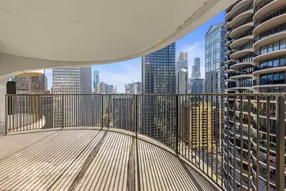 300 N State Street #3235, Chicago, IL 60654 - Photo 7