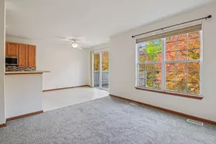 354 Vaughn Cir, Aurora, IL 60502 - Photo 11