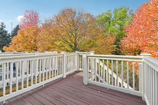 354 Vaughn Cir, Aurora, IL 60502 - Photo 45