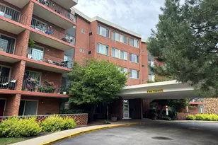 16 E Old Willow Rd, Prospect Heights, IL 60070 - Photo 1