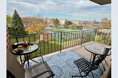 16 E Old Willow Road #414S, Prospect Heights, IL 60070 - Photo 11