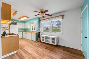 35W240 Crescent Dr, Dundee, IL 60118 - Photo 7