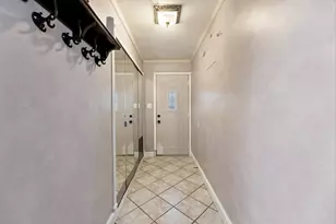 7656 W 80th Pl, Bridgeview, IL 60455 - Photo 13