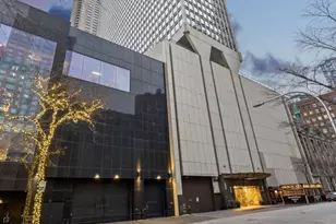 111 E Chestnut St, Chicago, IL 60611 - Photo 33