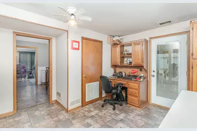 11700 S Springfield Avenue, Alsip, IL 60803 - Photo 9