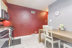 1404 Clara Ave, Joliet, IL 60435 - Photo 7