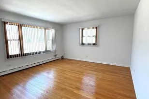 1915 Seymour Ave, North Chicago, IL 60064 - Photo 3