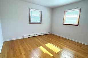 1915 Seymour Ave, North Chicago, IL 60064 - Photo 11