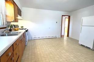 1915 Seymour Ave, North Chicago, IL 60064 - Photo 7