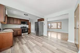 5701 W 55th St, Chicago, IL 60638 - Photo 3