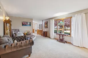 21851 Helen Dr, Plainfield, IL 60544 - Photo 3