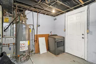 350 E Tulip Dr, Glenwood, IL 60425 - Photo 11