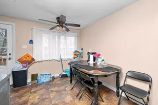 350 E Tulip Dr, Glenwood, IL 60425 - Photo 5