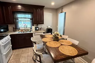 715 Lacy Ave, Streamwood, IL 60107 - Photo 7