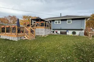 715 Lacy Ave, Streamwood, IL 60107 - Photo 23