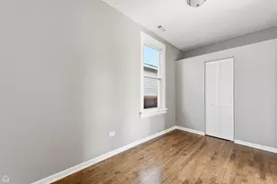 8643 S Exchange Ave, Chicago, IL 60617 - Photo 7