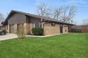 1220 Fulton Dr, Streamwood, IL 60107 - Photo 1