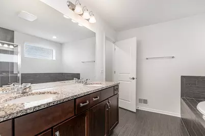 2643 McLellan Boulevard, Yorkville, IL 60560 - Photo 19