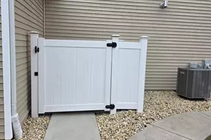 2643 McLellan Blvd, Yorkville, IL 60560 - Photo 25