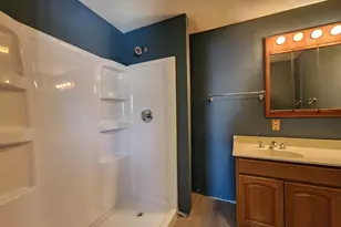 512 E Bronson St, Streator, IL 61364 - Photo 11