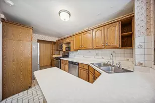 3047 N 79th Ave, Elmwood Park, IL 60707 - Photo 9